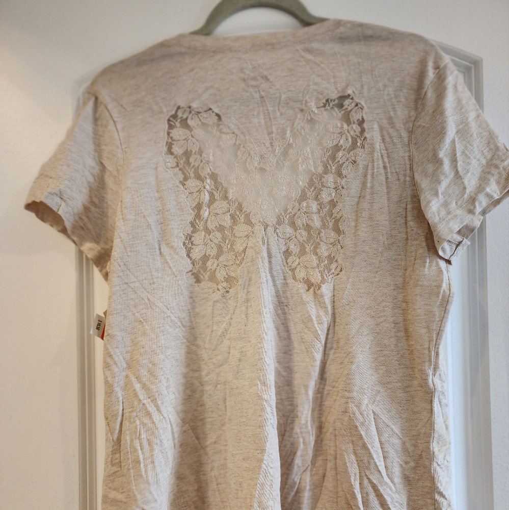 Old Navy V-Neck Tee with Lace Detail NWT